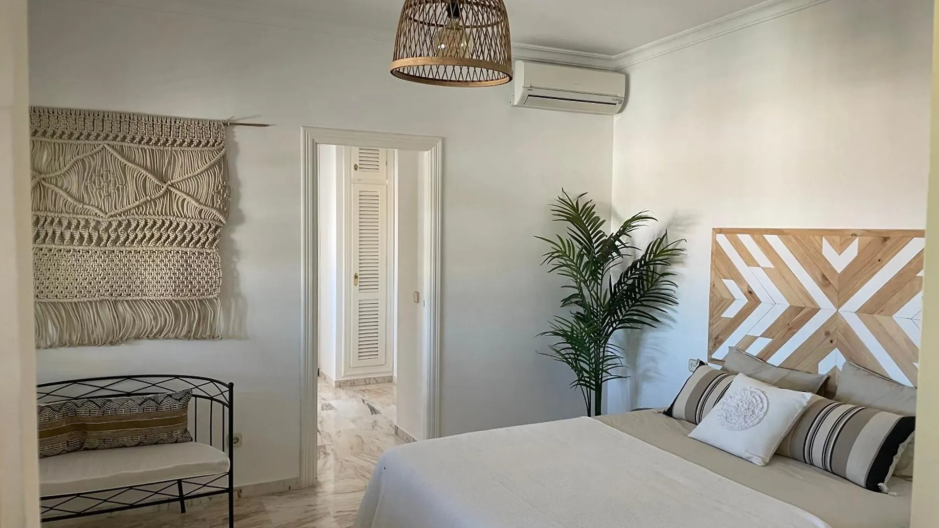 Villa Victoria B&B Михас
